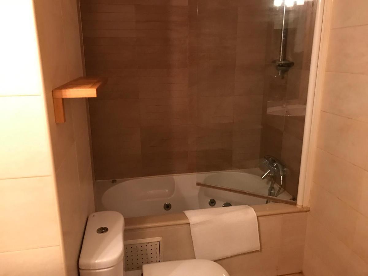 Апартаменты Apartamento Centro Альманса Экстерьер фото
